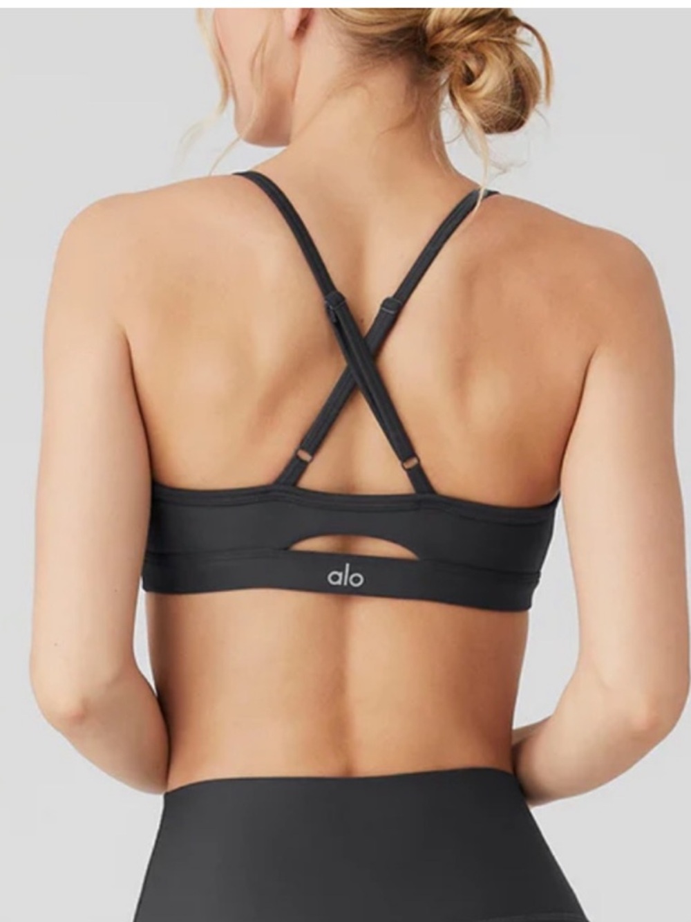 ALO Yoga airlift Women's Black Strappy Sports Bra - Crossback Support